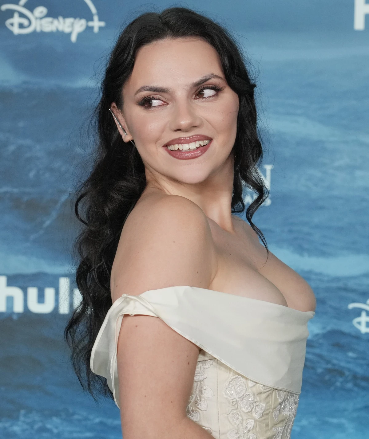 Dafne Keen фото (221)